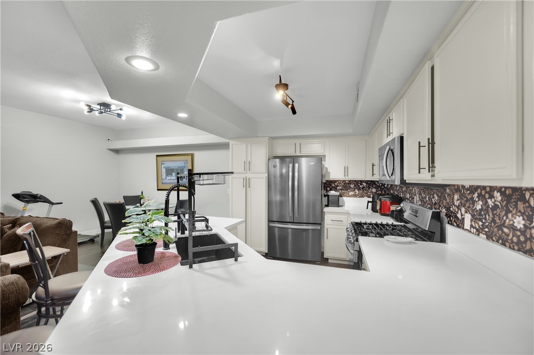 6908 Dorita Avenue 102 Las Vegas NV 89108