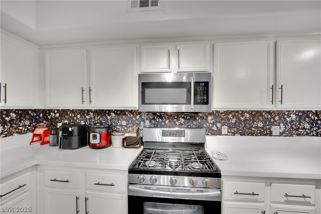 6908 Dorita Avenue 102 Las Vegas NV 89108