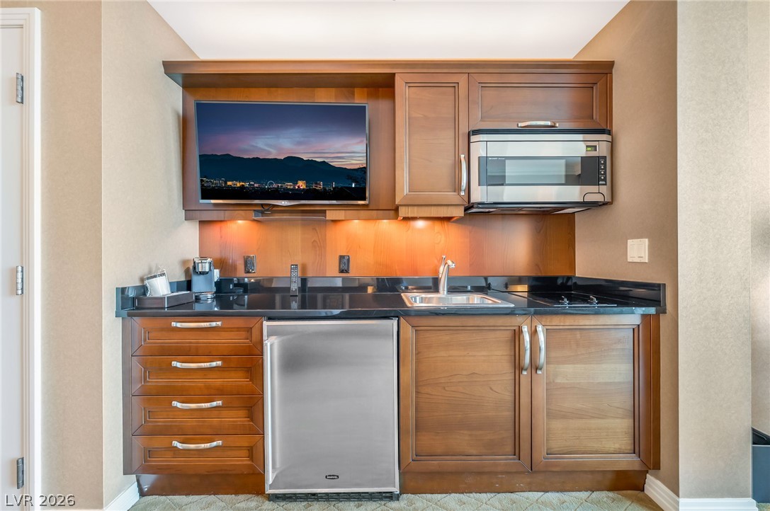 135 East Harmon Avenue 08718 Las Vegas NV 89109