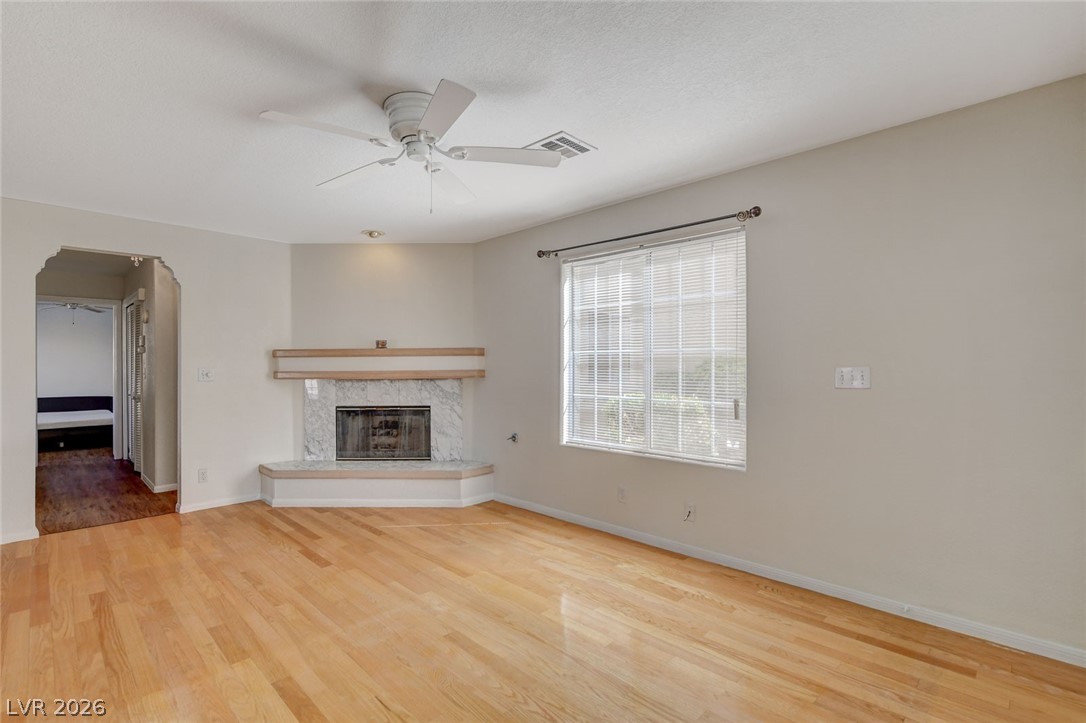 6812 Elm Creek Drive 102 Las Vegas NV 89108