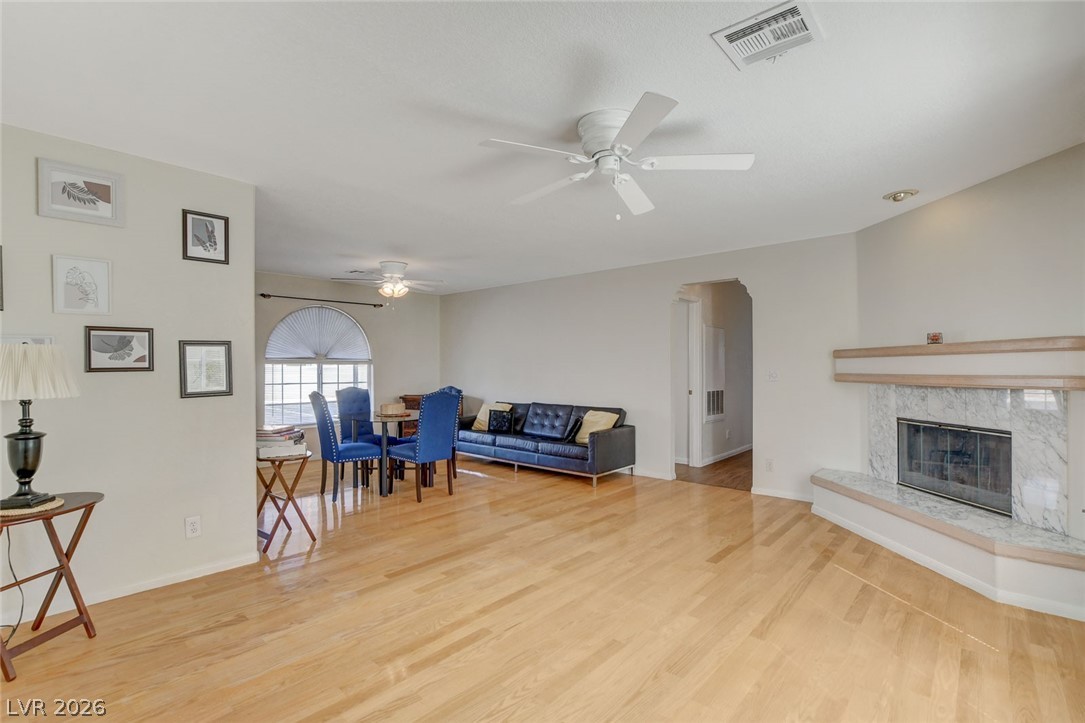 6812 Elm Creek Drive 102 Las Vegas NV 89108