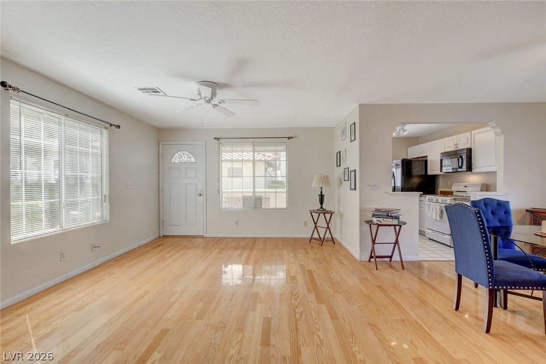 6812 Elm Creek Drive 102 Las Vegas NV 89108