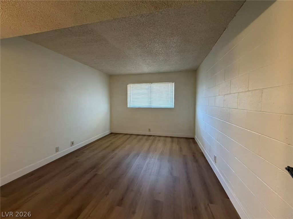 595 South Royal Crest Circle 8 Las Vegas NV 89169