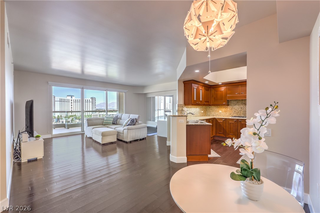 2777 Paradise Road 807 Las Vegas NV 89109