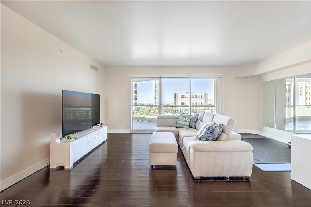2777 Paradise Road 807 Las Vegas NV 89109