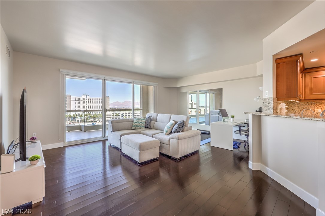 2777 Paradise Road 807 Las Vegas NV 89109