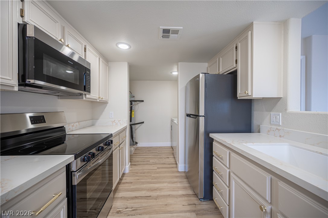 5310 Portavilla Court 102 Las Vegas NV 89122