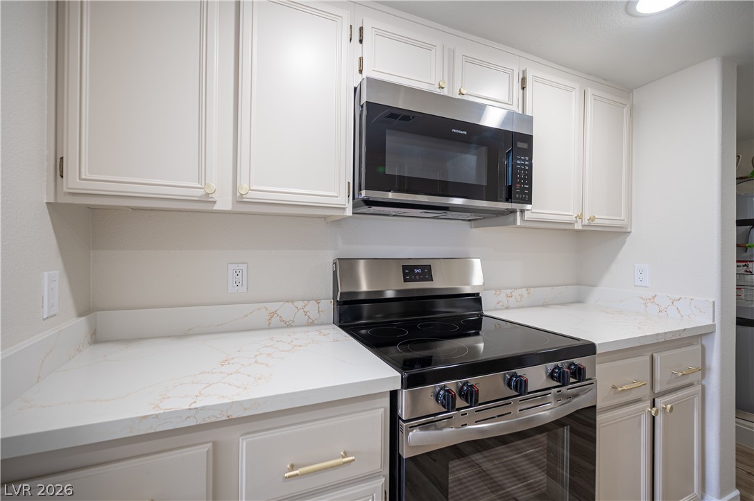 5310 Portavilla Court 102 Las Vegas NV 89122