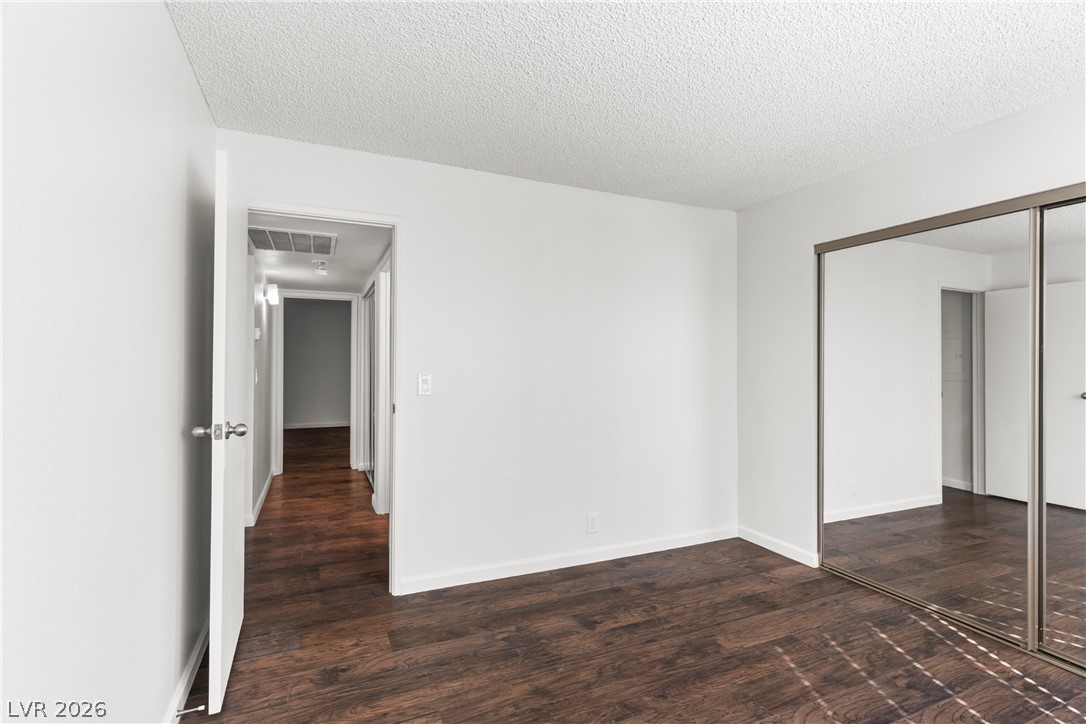 5191 Pioneer Avenue 204 Las Vegas NV 89146