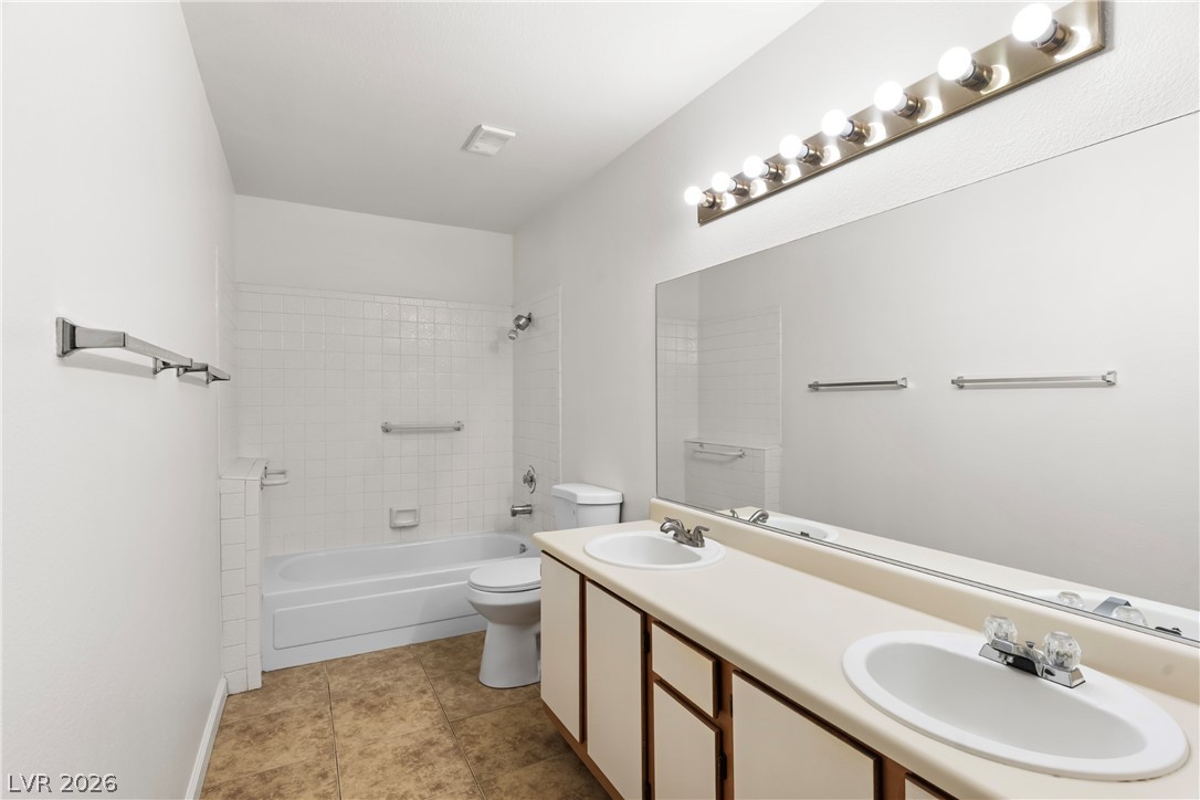5191 Pioneer Avenue 204 Las Vegas NV 89146