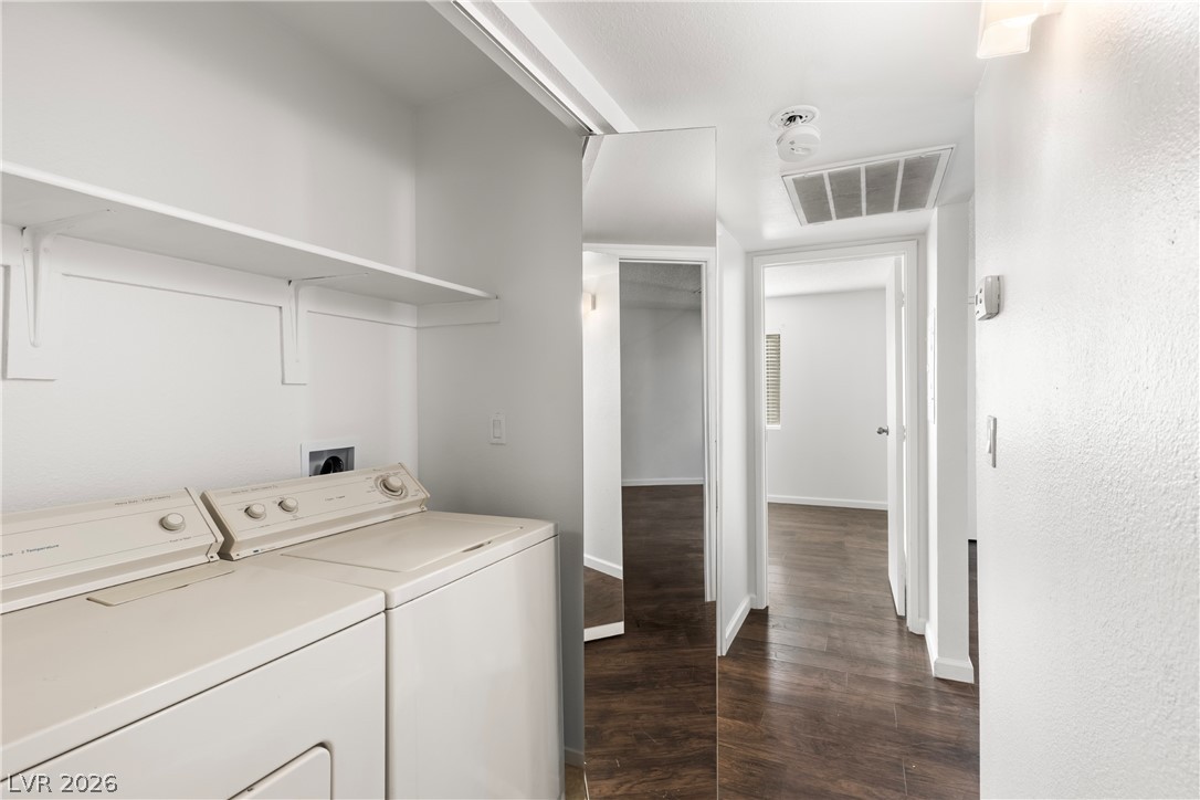 5191 Pioneer Avenue 204 Las Vegas NV 89146