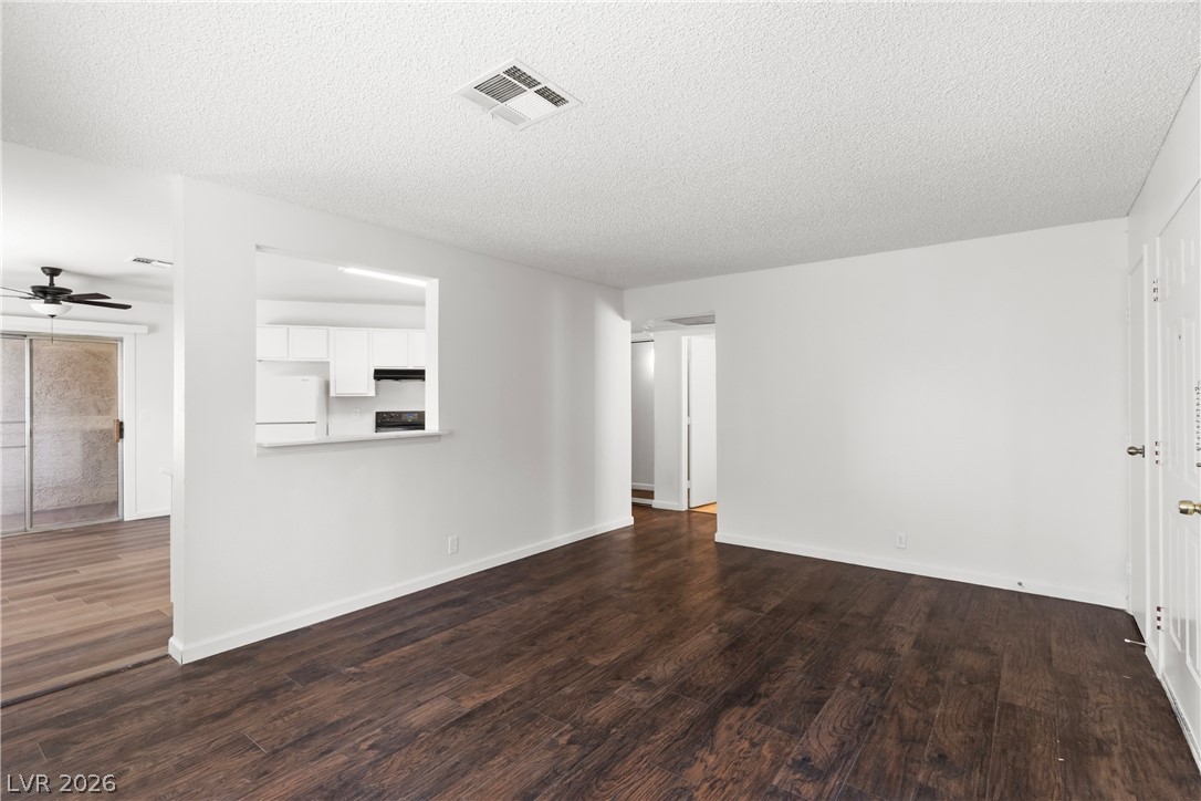 5191 Pioneer Avenue 204 Las Vegas NV 89146
