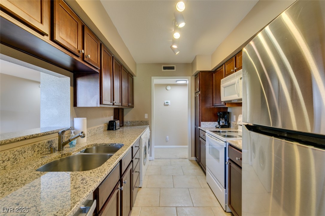 668 Oakmont Avenue 1715 Las Vegas NV 89109