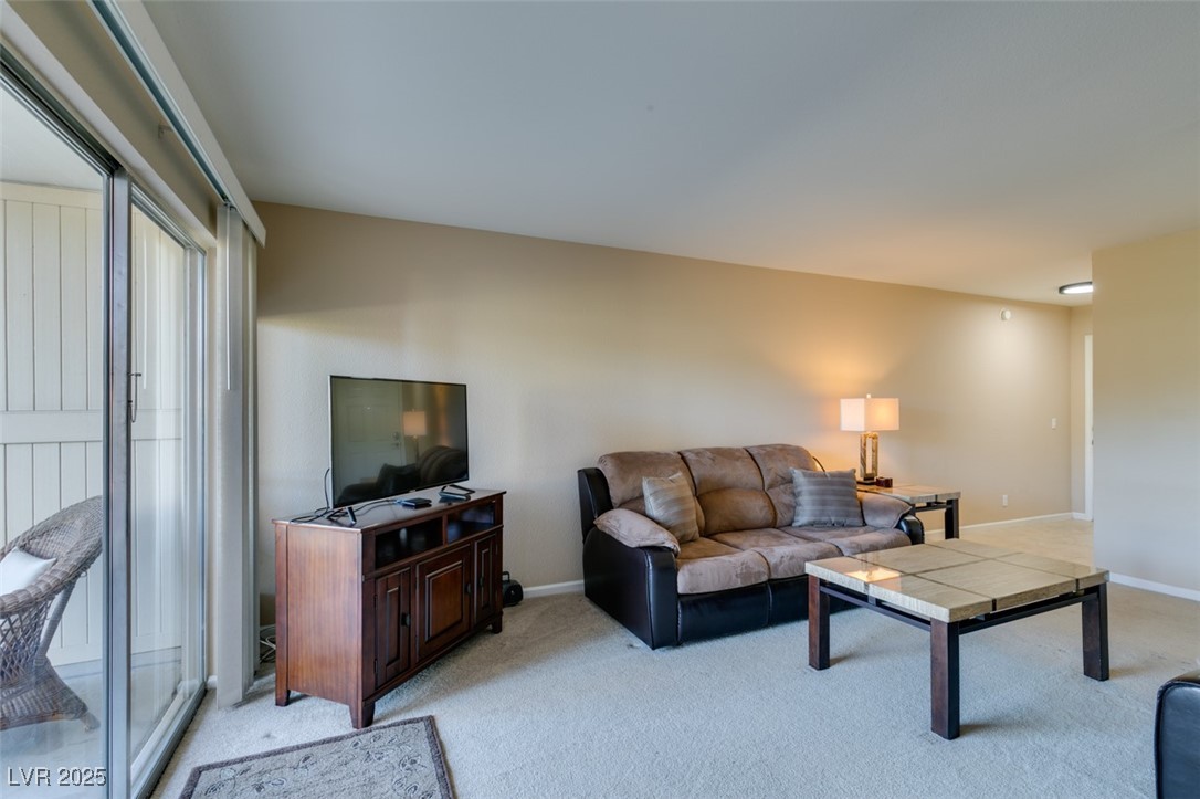 668 Oakmont Avenue 1715 Las Vegas NV 89109