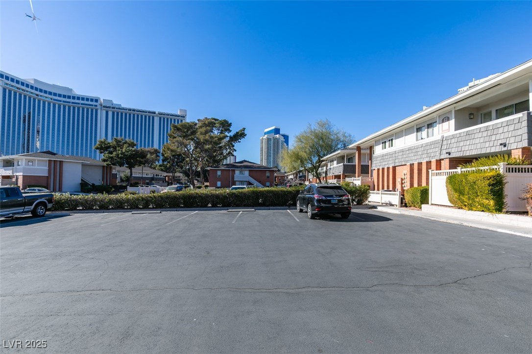 668 Oakmont Avenue 1715 Las Vegas NV 89109