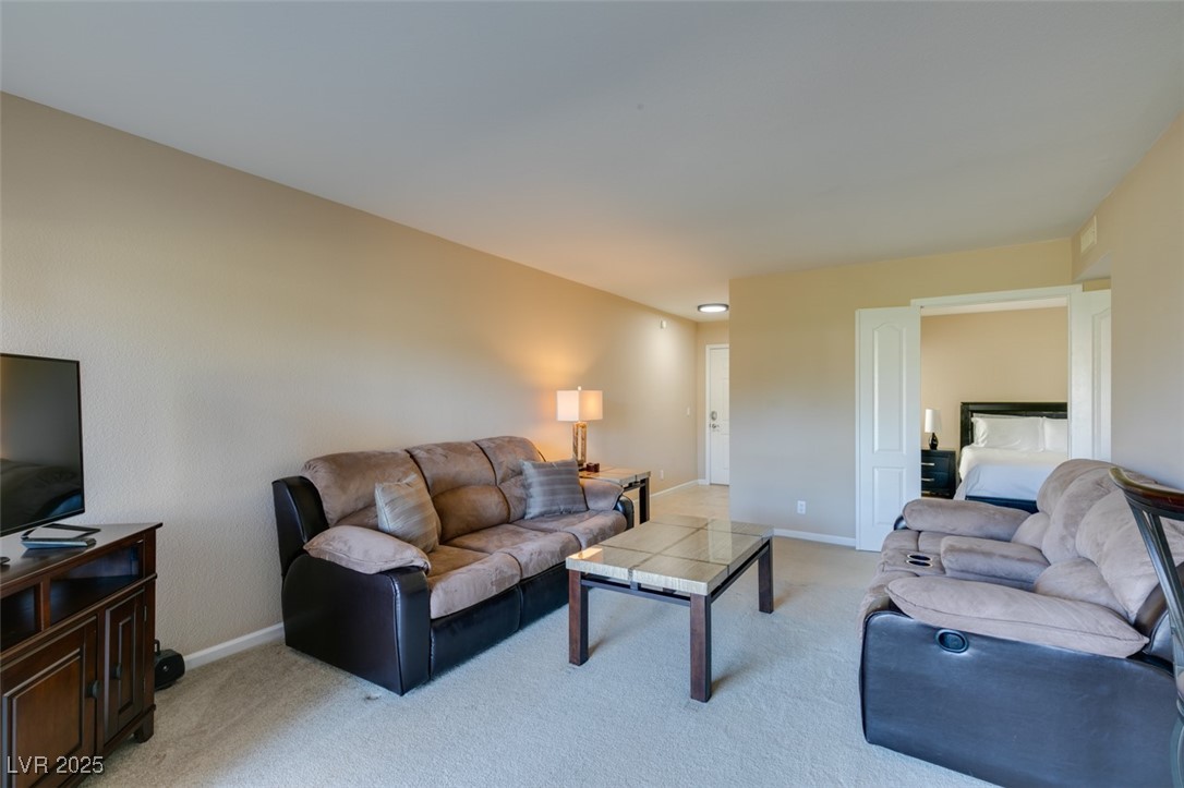 668 Oakmont Avenue 1715 Las Vegas NV 89109