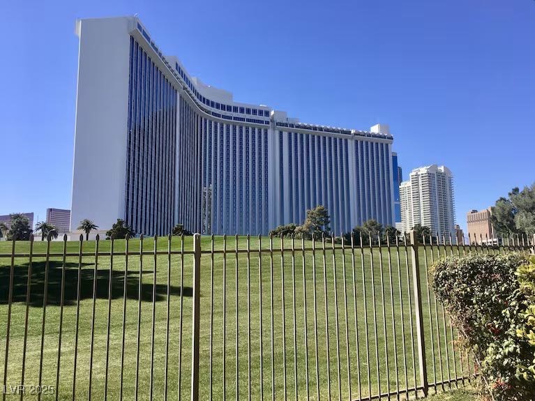 668 Oakmont Avenue 1715 Las Vegas NV 89109