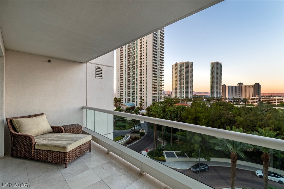 2857 Paradise Road 602 Las Vegas NV 89109