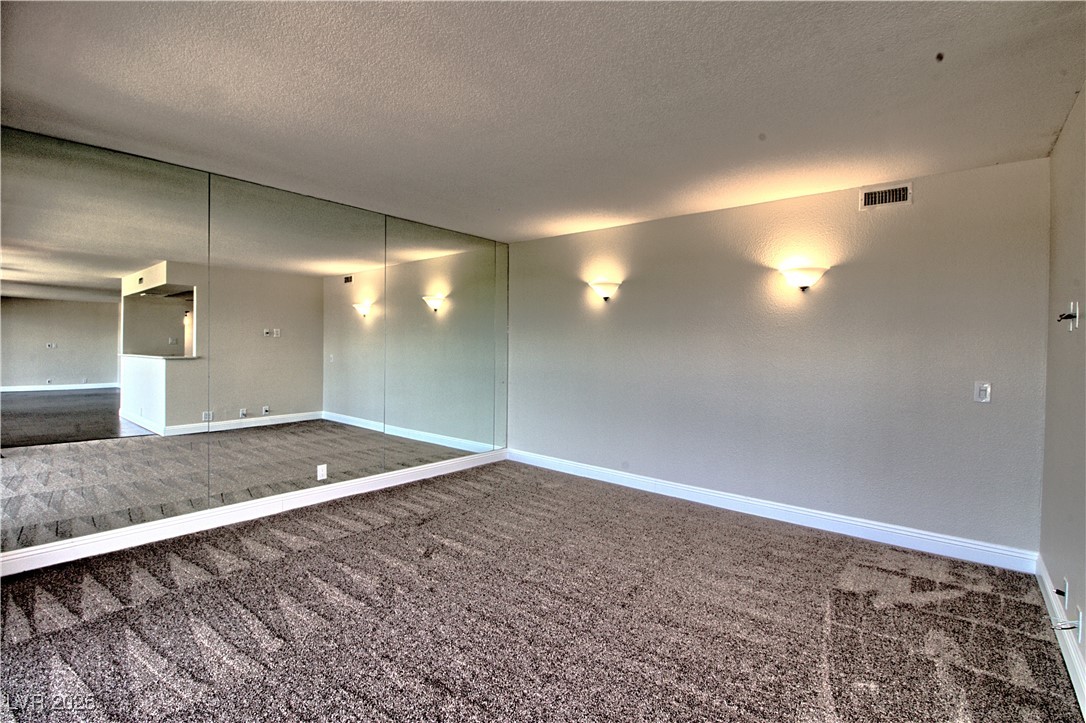 3111 Bel Air Drive 8e Las Vegas NV 89109