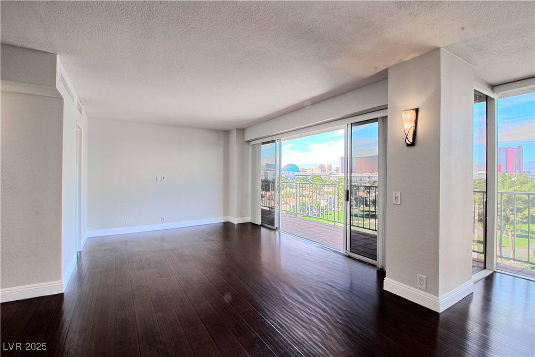 3111 Bel Air Drive 8e Las Vegas NV 89109