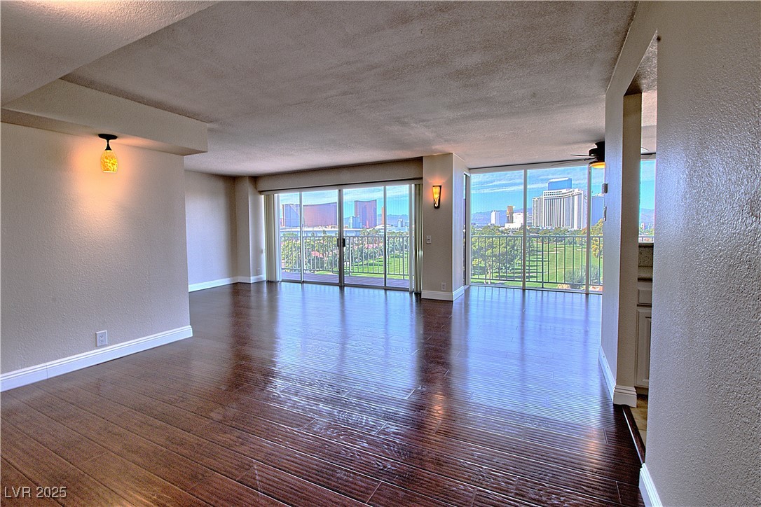 3111 Bel Air Drive 8e Las Vegas NV 89109