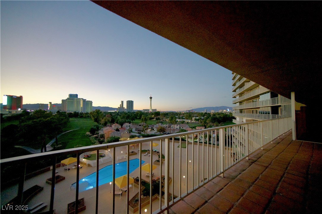 3111 Bel Air Drive 8e Las Vegas NV 89109