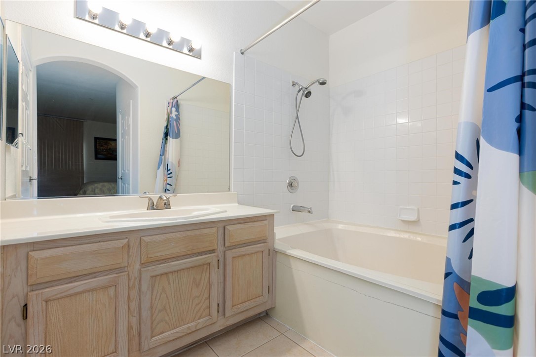 6480 Annie Oakley Drive 511 Las Vegas NV 89120