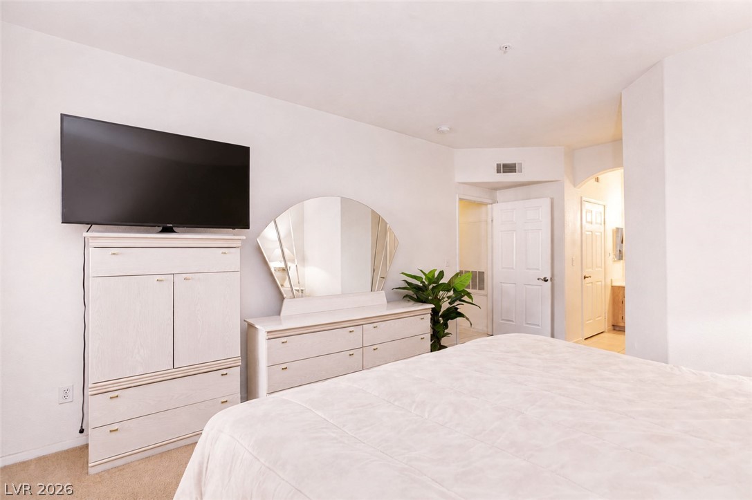 6480 Annie Oakley Drive 511 Las Vegas NV 89120