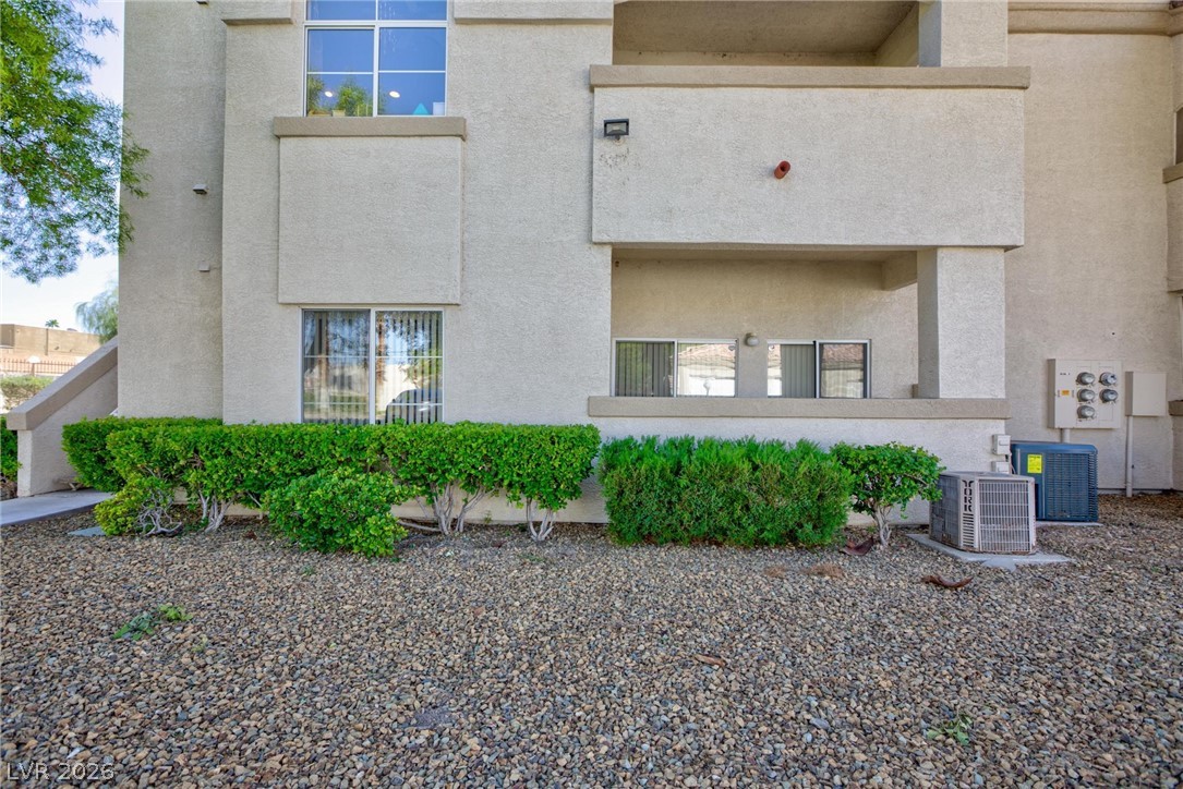 6480 Annie Oakley Drive 511 Las Vegas NV 89120