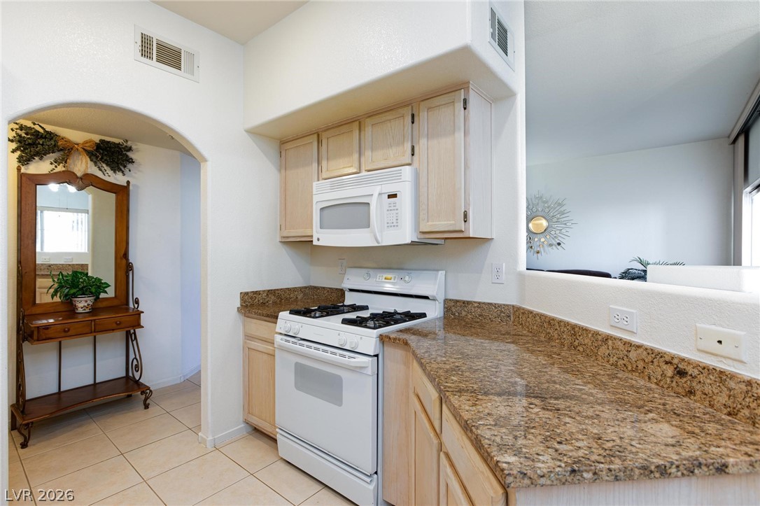 6480 Annie Oakley Drive 511 Las Vegas NV 89120