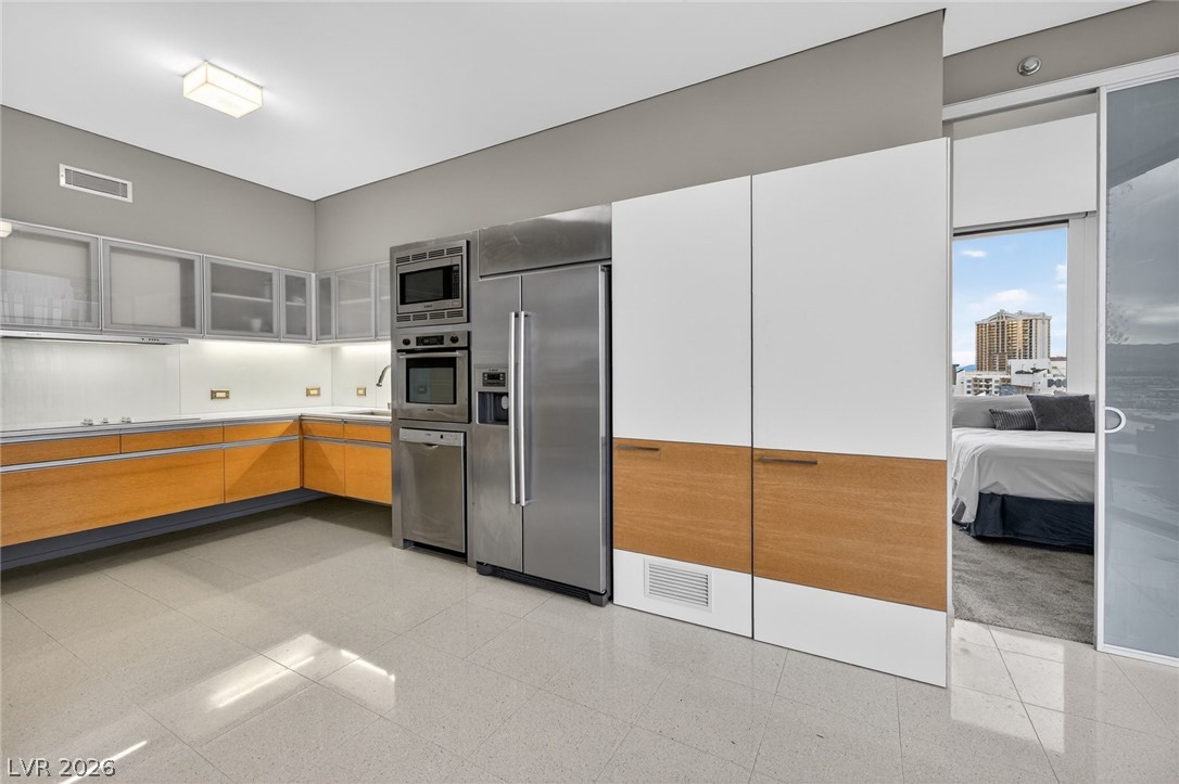 3722 Las Vegas Boulevard 1702 Las Vegas NV 89158
