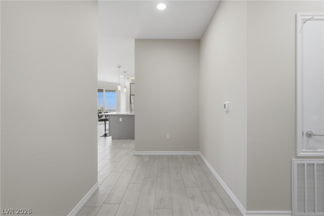 2555 Hampton Road 7304 Henderson NV 89052