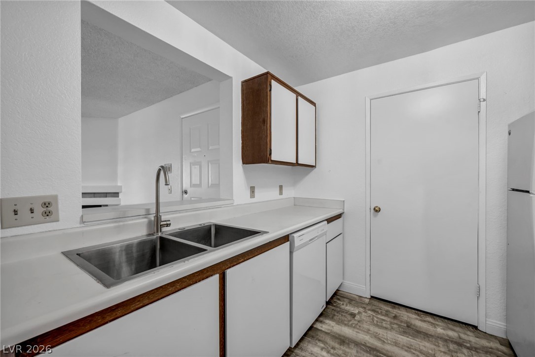 220 Mission Newport Lane 208 Las Vegas NV 89107