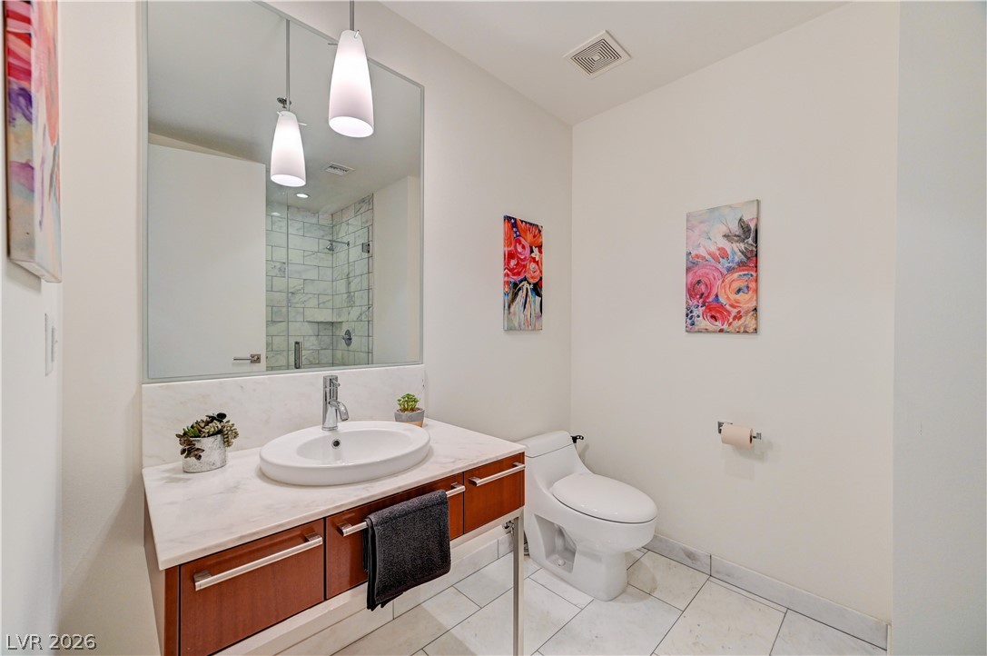 4471 Dean Martin Drive 1104 Las Vegas NV 89103