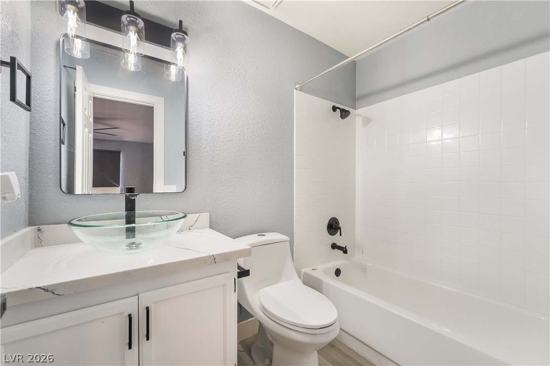 936 Boulder Mesa Drive 201 Las Vegas NV 89128