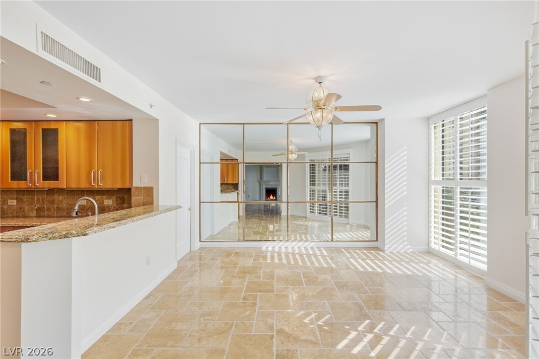 2747 Paradise Road 501 Las Vegas NV 89109