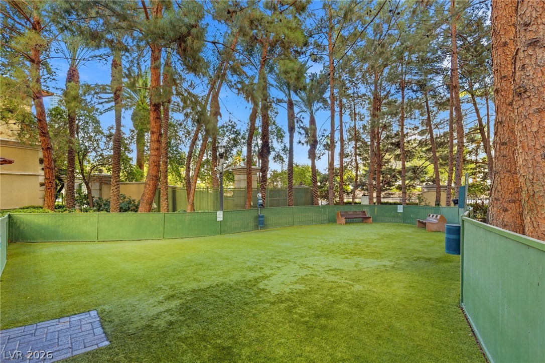 2747 Paradise Road 501 Las Vegas NV 89109