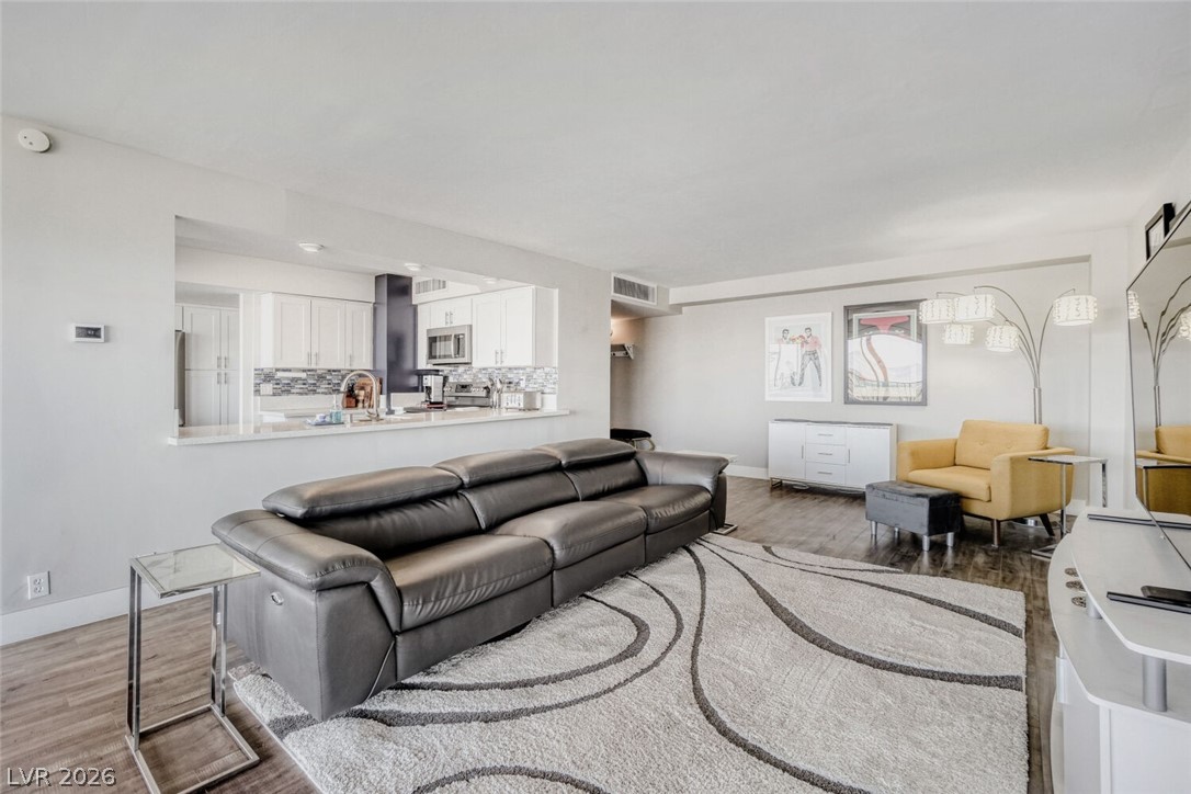 3111 Bel Air Drive 21f Las Vegas NV 89109