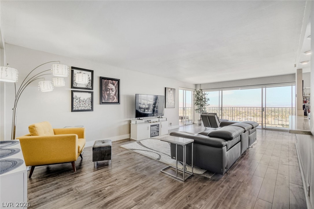 3111 Bel Air Drive 21f Las Vegas NV 89109