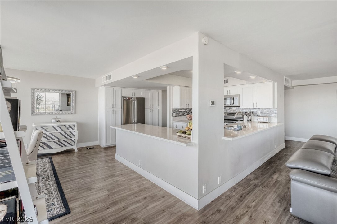 3111 Bel Air Drive 21f Las Vegas NV 89109