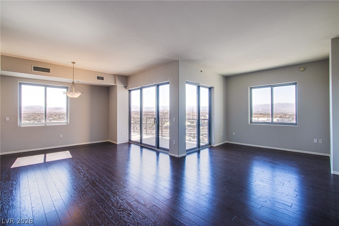 8255 Las Vegas Boulevard 1702 Las Vegas NV 89123
