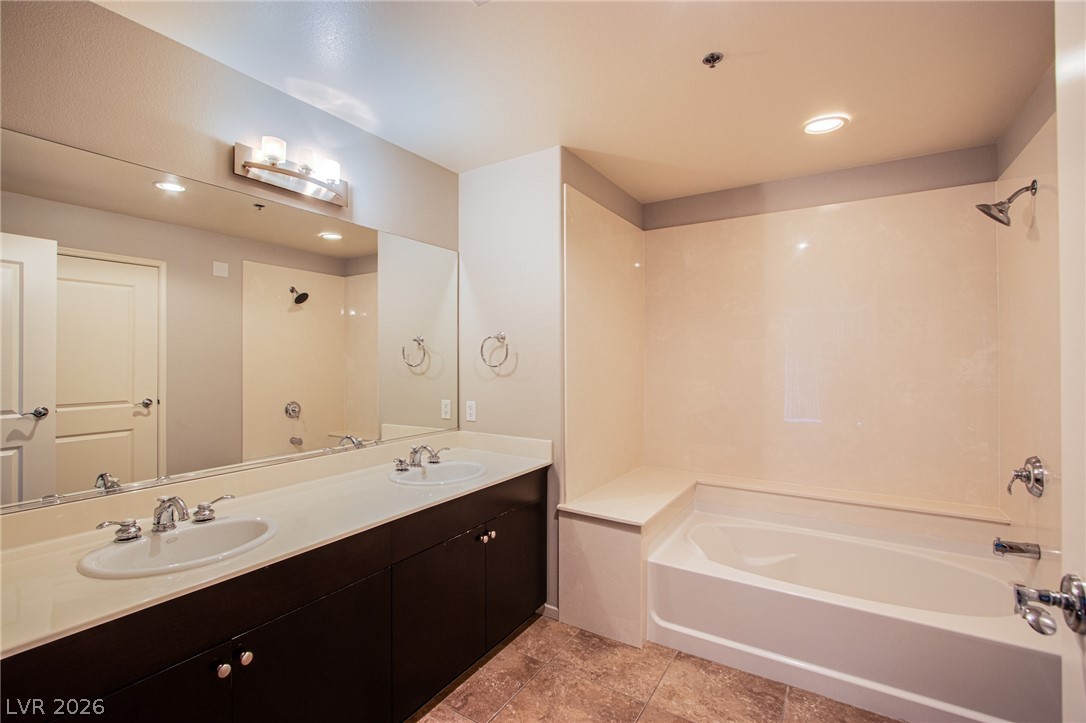 8255 Las Vegas Boulevard 1702 Las Vegas NV 89123