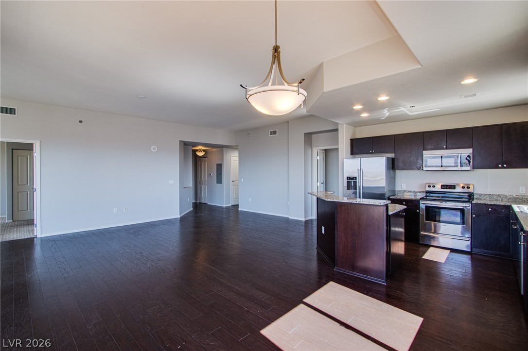8255 Las Vegas Boulevard 1702 Las Vegas NV 89123