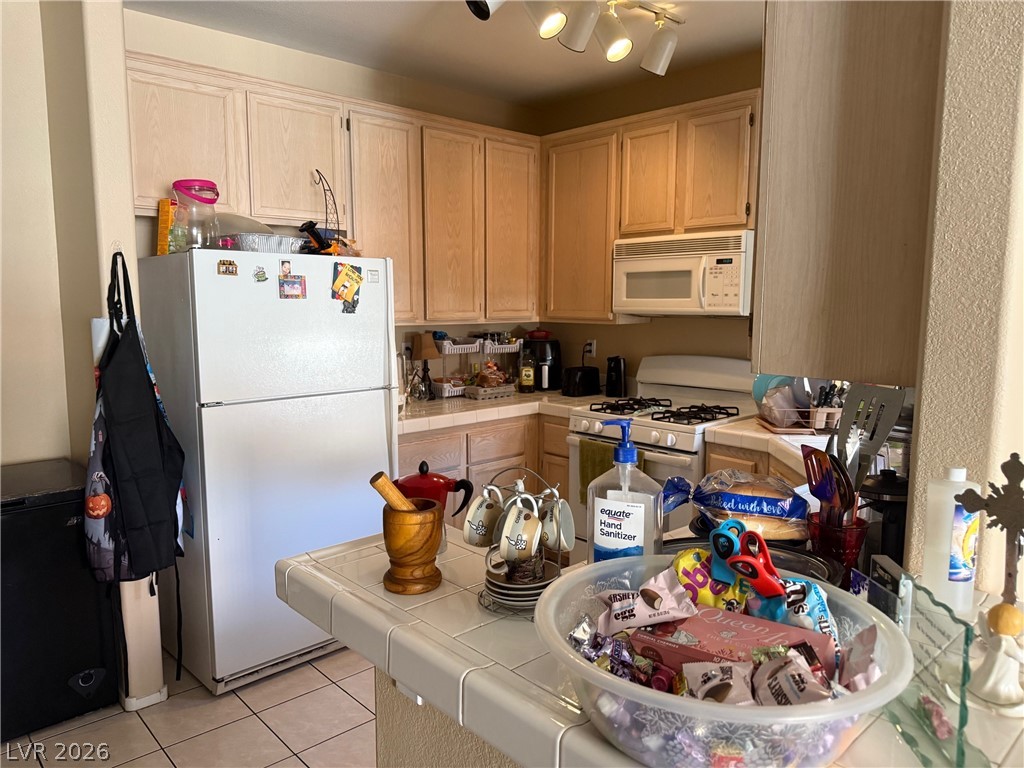 75 North Valle Verde Drive 1421 Henderson NV 89074