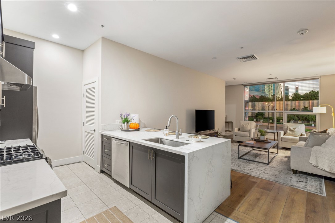 4585 Dean Martin Drive 204 Las Vegas NV 89103