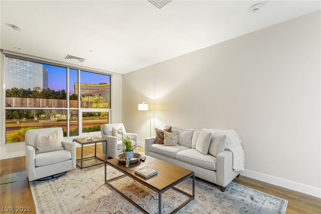 4585 Dean Martin Drive 204 Las Vegas NV 89103