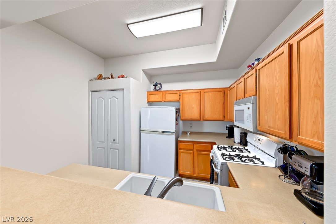 700 Carnegie Street 3714 Henderson NV 89052