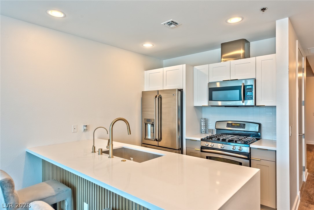 4575 Dean Martin Drive 805 Las Vegas NV 89103