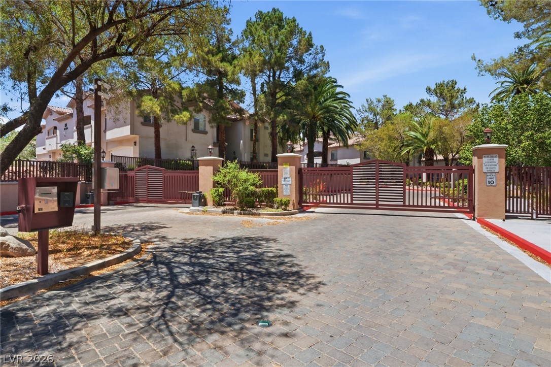 104 Lemon Glaze Street 204 Las Vegas NV 89145