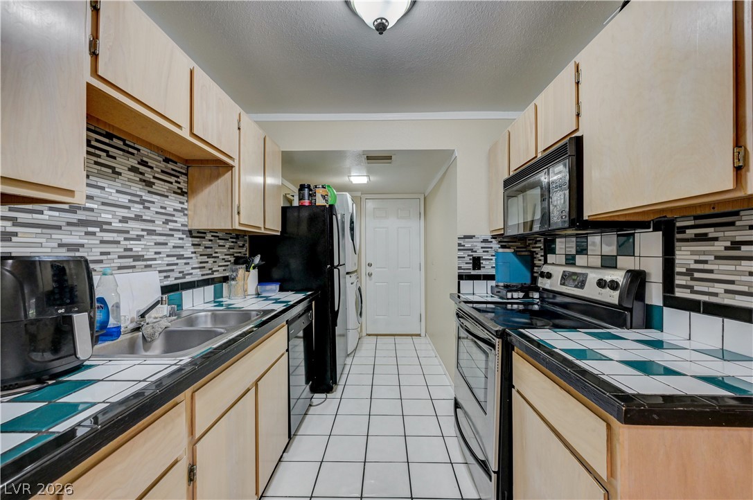 4734 Roberta Street 2 Las Vegas NV 89119